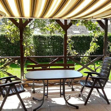 Nette Im Grünen Mit Südterrasse Apartment