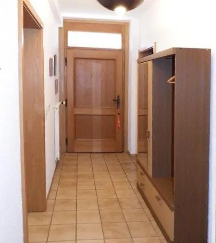 Nette Mit Eigenem Eingang Und Sonnenterrasse Apartman *