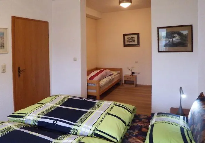 Nette Mit Eigenem Eingang Und Sonnenterrasse Idstein