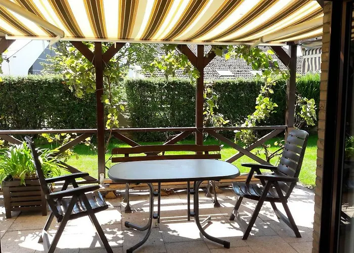 Nette Mit Eigenem Eingang Und Sonnenterrasse Apartmán